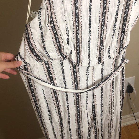 JUMPSUIT MBoutique - Picture 7 of 9